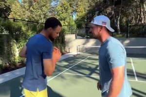 普通人和库里单挑，真是毫无体验感的一件事