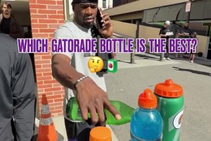 六年了，多伦多的机场墙上依然贴着