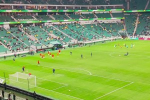 帅哥一枚！点球封神的南通门将蔡天龙人气爆棚