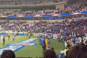 申花逼平英博丧失争冠追分良机!赛后上海球迷喊出“丢人现眼”