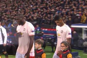 雨夜斩巴黎！拉什福德当年欧冠对阵巴黎的巨星表现！