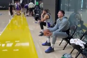 欧冠官方：21年2月最后一次代表巴萨…诺坎普，你们国王回来了